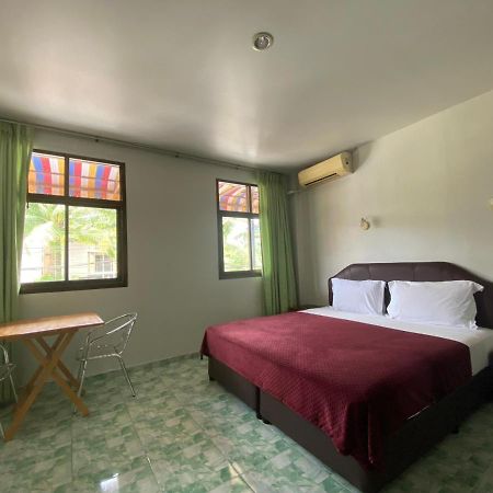 The Sandy House Khaolak カオラック エクステリア 写真